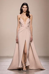 Champagner Abendkleid aus Satin mit Rüschen und Schlitz