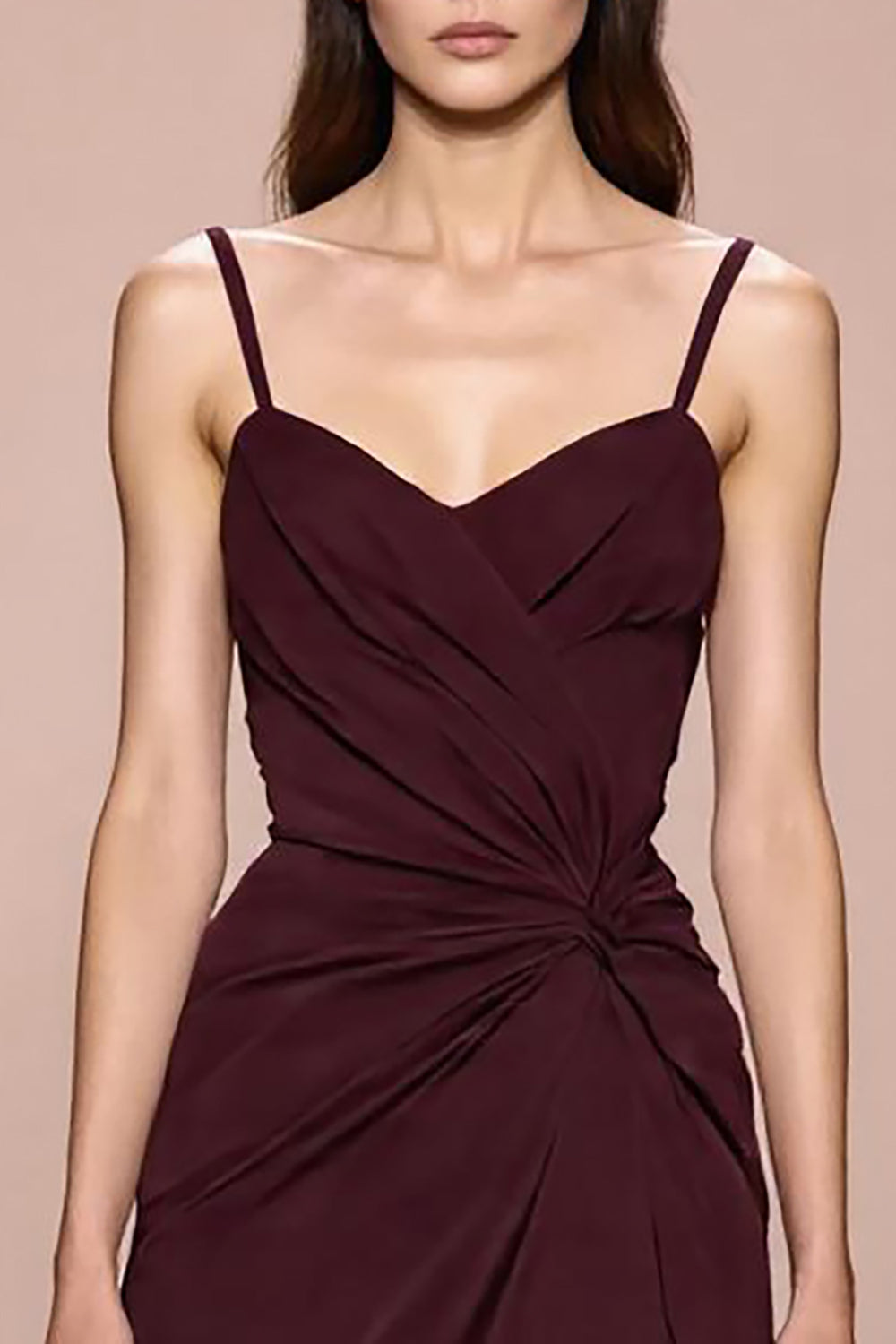 Dunkelrotes Etui Gerafftes Spaghettiträger Langes Abendkleid