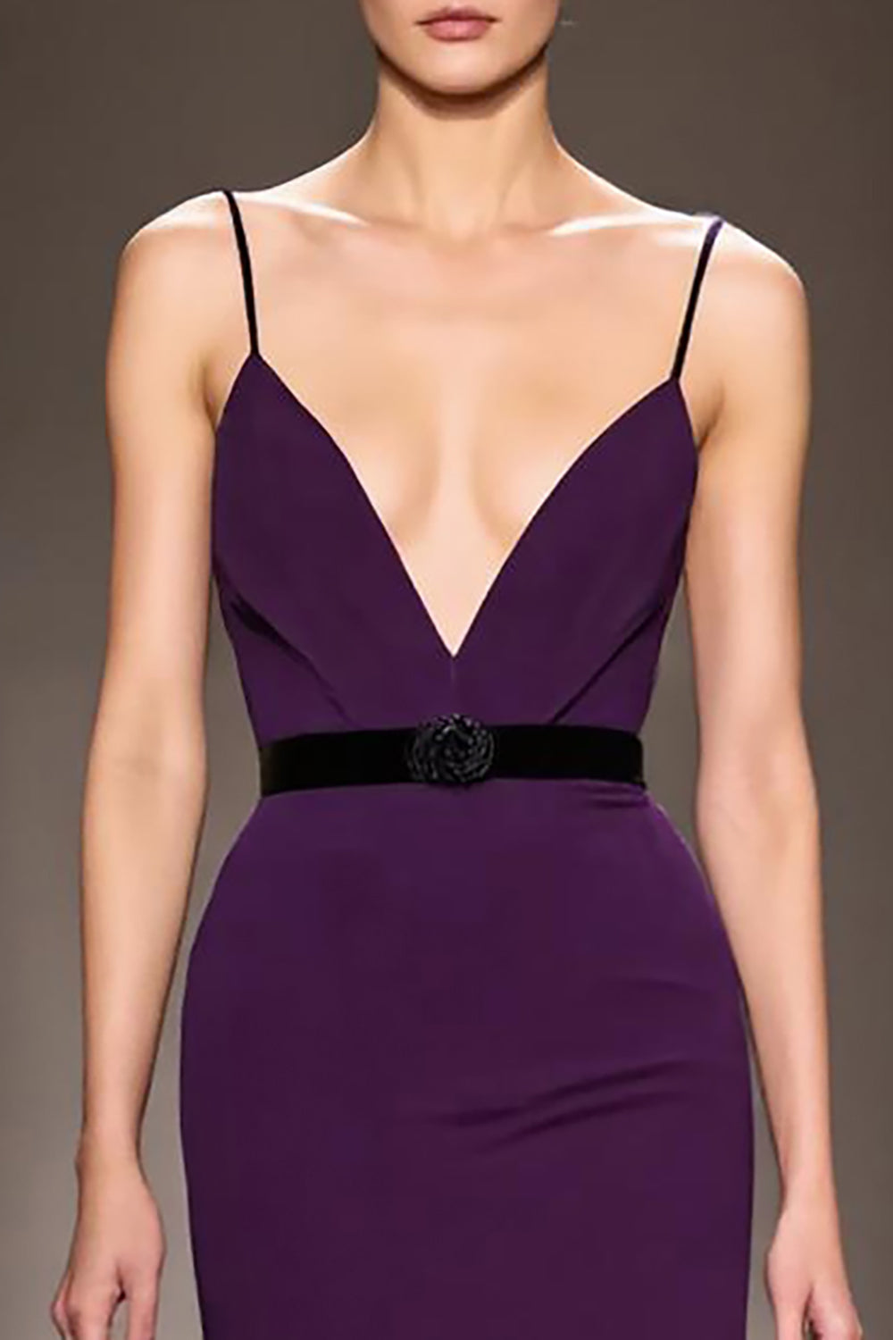 Dunkelviolettes Langes Abendkleid aus Satin mit Spaghettiträgern