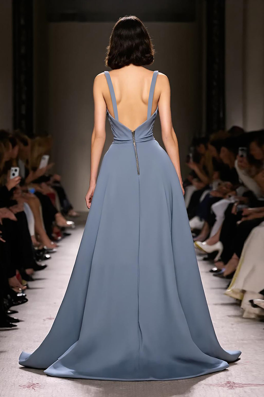 Graublaues Langes V-Ausschnitt Satin Abendkleid in A-Linie mit Rüschen und Schlitz