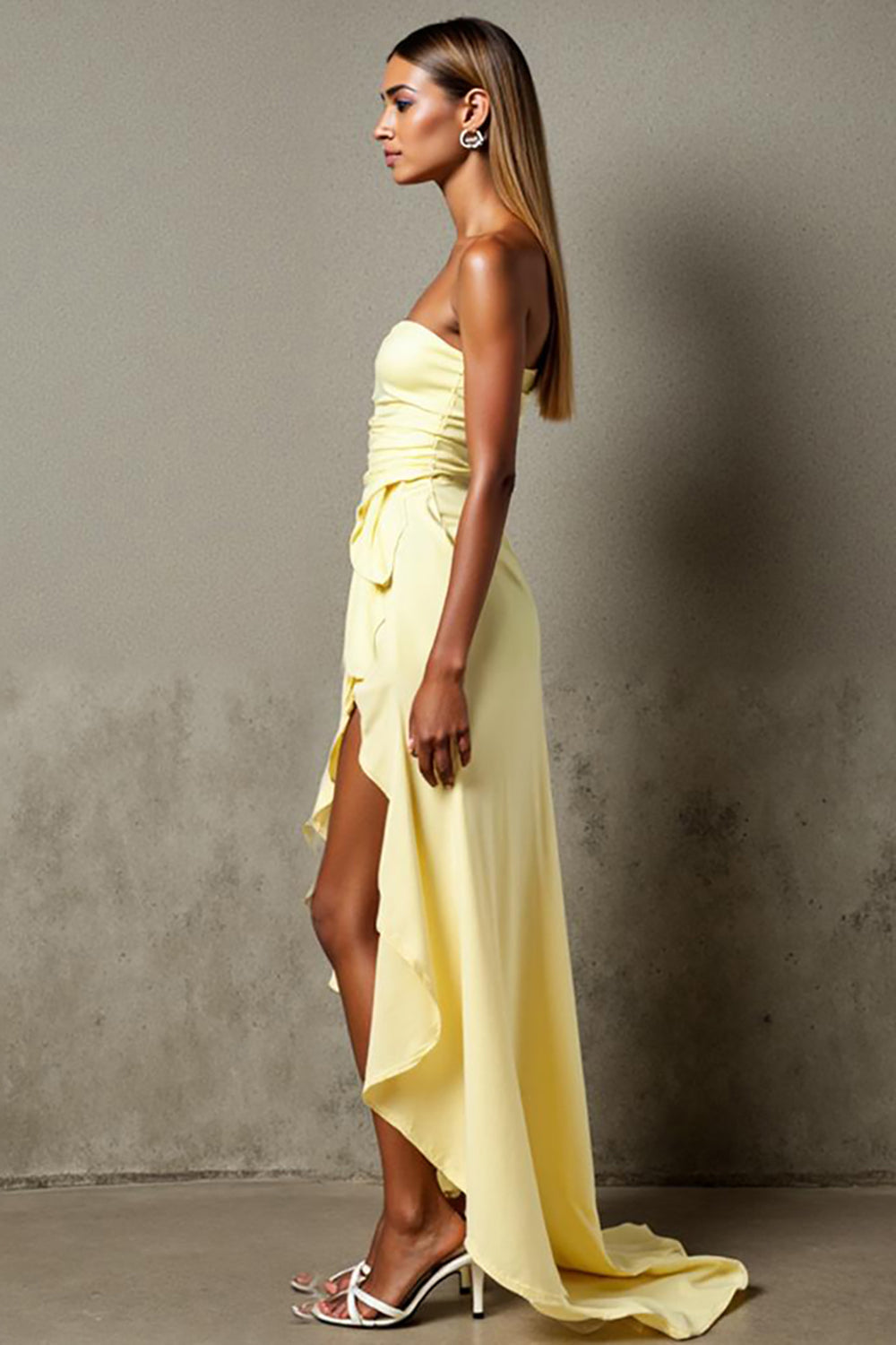 Hellgelb Chiffon Hoch Niedrig Gerafftes Trägerloses Abendkleid