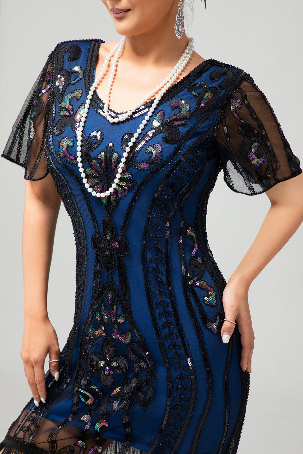 Schwarzes Blaues Paillettenkleid mit Fransen und Rundhalsausschnitt aus den 1920er Jahren mit 5-teiligem Zubehörset