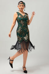 Grünes Goldenes Paillettenkleid mit V-Ausschnitt und Bodycon aus den 1920er Jahren mit Quasten