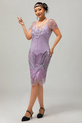 Glitzerndes Lila Kurzes Kleid aus den 1920er Jahren mit Perlen und V-Ausschnitt und Pailletten