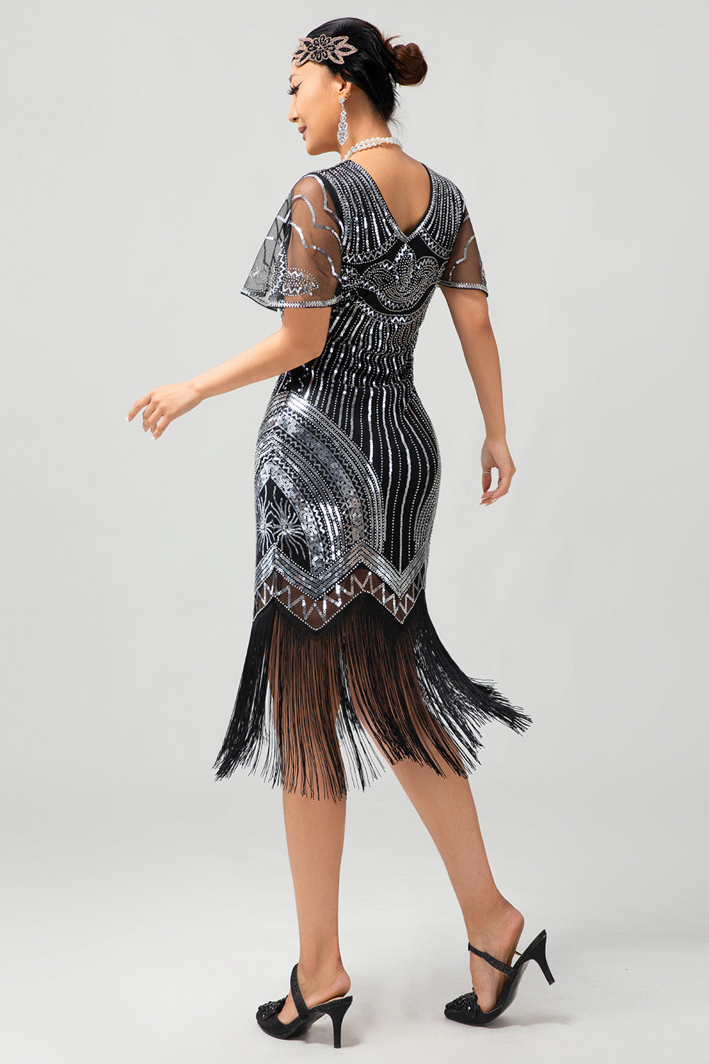 Schwarz Silber Pailletten V-Ausschnitt Bodycon Kleid aus den 1920er Jahren mit Quasten