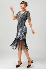 Schwarz Silber Pailletten V-Ausschnitt Bodycon Kleid aus den 1920er Jahren mit Quasten