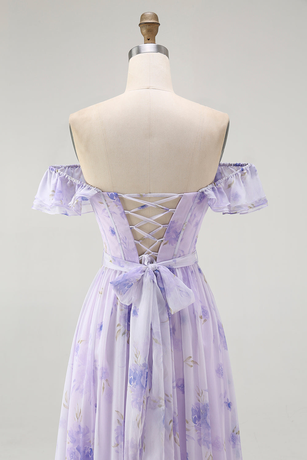 Lavendel Blumen Schulterfreies A-Linie Brautjungfernkleid mit Rüschen