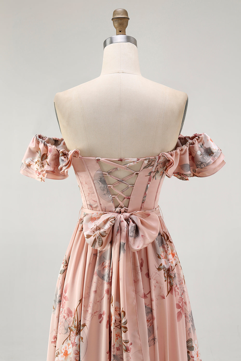 Blush Geblümtes Schulterfreies Brautjungfernkleid mit Rüschen