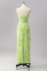 Grüne Etui Pailletten Spaghettiträger Perlenbesetztes Ballkleid mit Schlitz