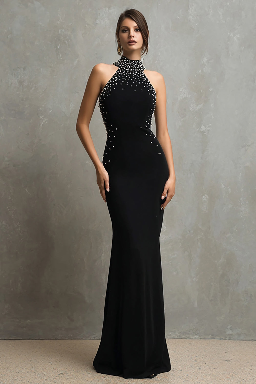 Neckholder Mermaid Schwarzes Langes Ballkleid mit Perlenstickerei