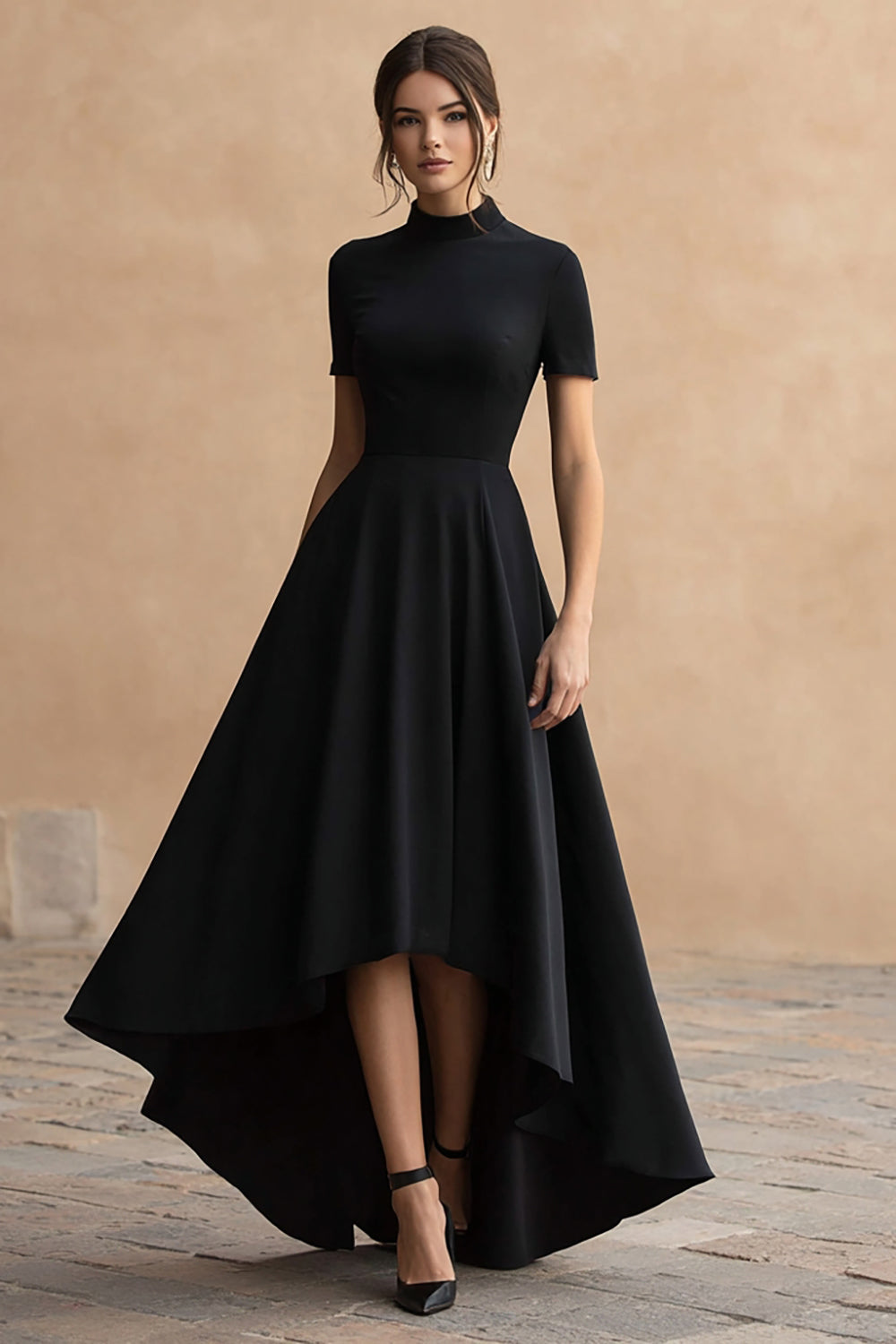 A-Linie Schwarzes Hoch Niedrig Abendkleid aus Satin