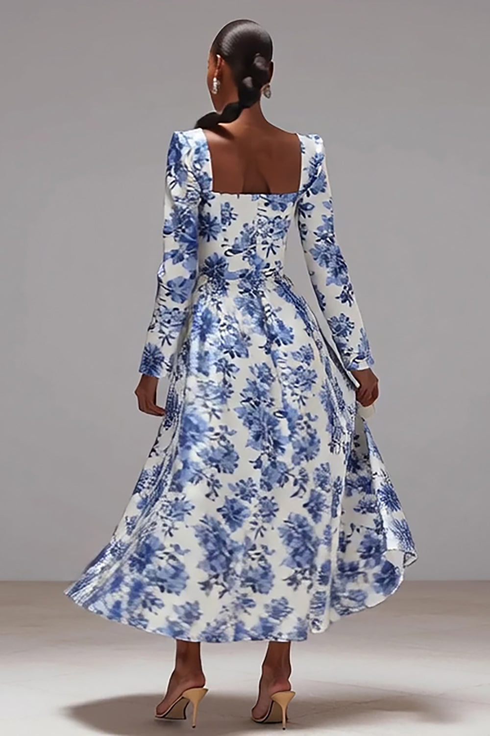 Weiße und blaue Blume A-Linie Partykleid mit quadratischem Ausschnitt
