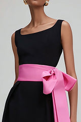 Schwarzes und Rosa Etui Ballkleid mit quadratischem Ausschnitt