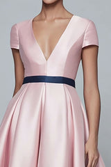 Rosa Marine Langes Ballkleid aus Satin mit V-Ausschnitt und Ärmeln