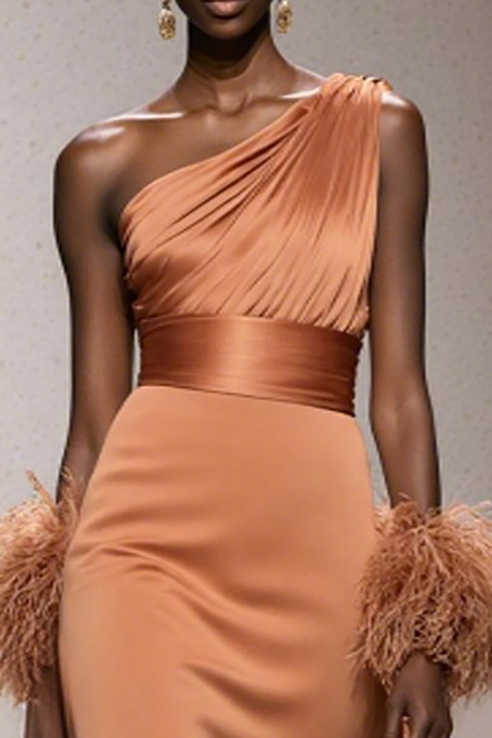 Orange Eine Schulter Satin Meerjungfrauen Ballkleid mit Federn
