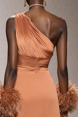 Orange Eine Schulter Satin Meerjungfrauen Ballkleid mit Federn