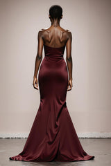 Meerjungfrau Burgunderrotes Trägerloses Satin Abendkleid mit Schlitz