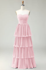 Blush Rosa Trägerloses Plissiertes Gestuftes Langes Brautjungfernkleid in A-Linie