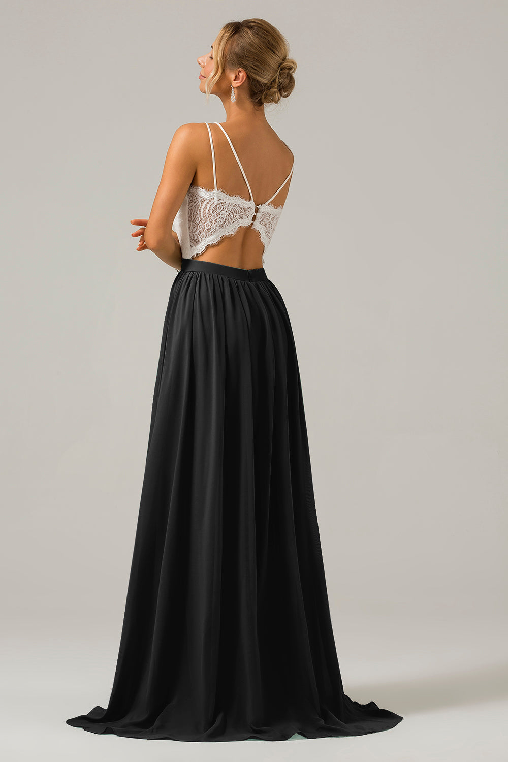 Eukalyptus Grünes Boho Chiffon Langes Brautjungfernkleid mit offenem Rücken und Spitze
