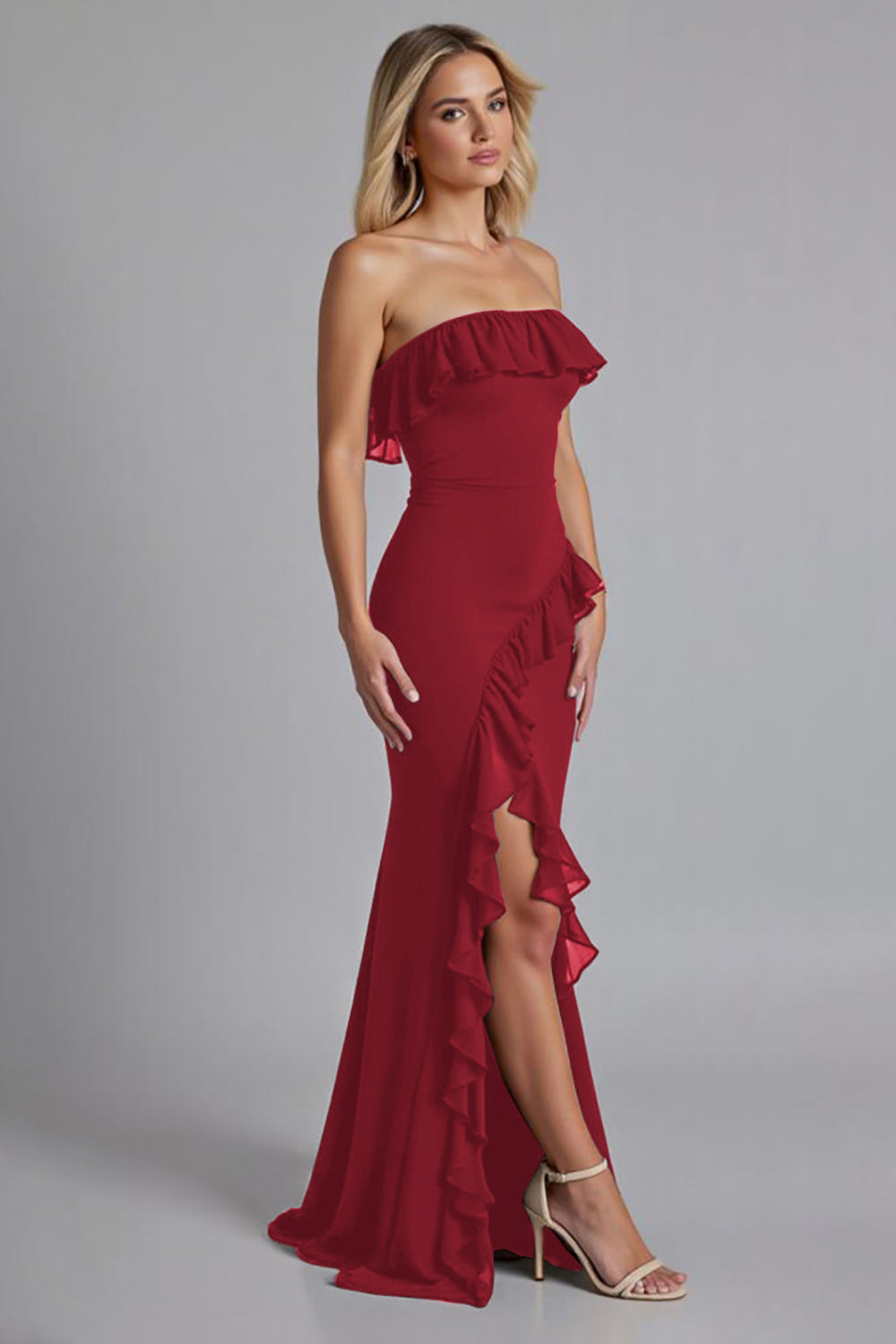 Schwarzes Schulterfreies Gerüschtes Langes Ballkleid mit Schlitz