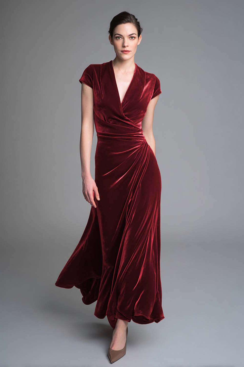 Karamell Langes V-Ausschnitt Partykleid aus Samt mit Rüschen