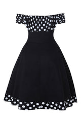 Schulterfreies Polka Dots Kleid aus den 1950er Jahren
