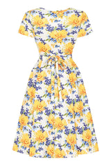 Gelbes Vintage-Kleid mit V-Ausschnitt und kurzen Ärmeln