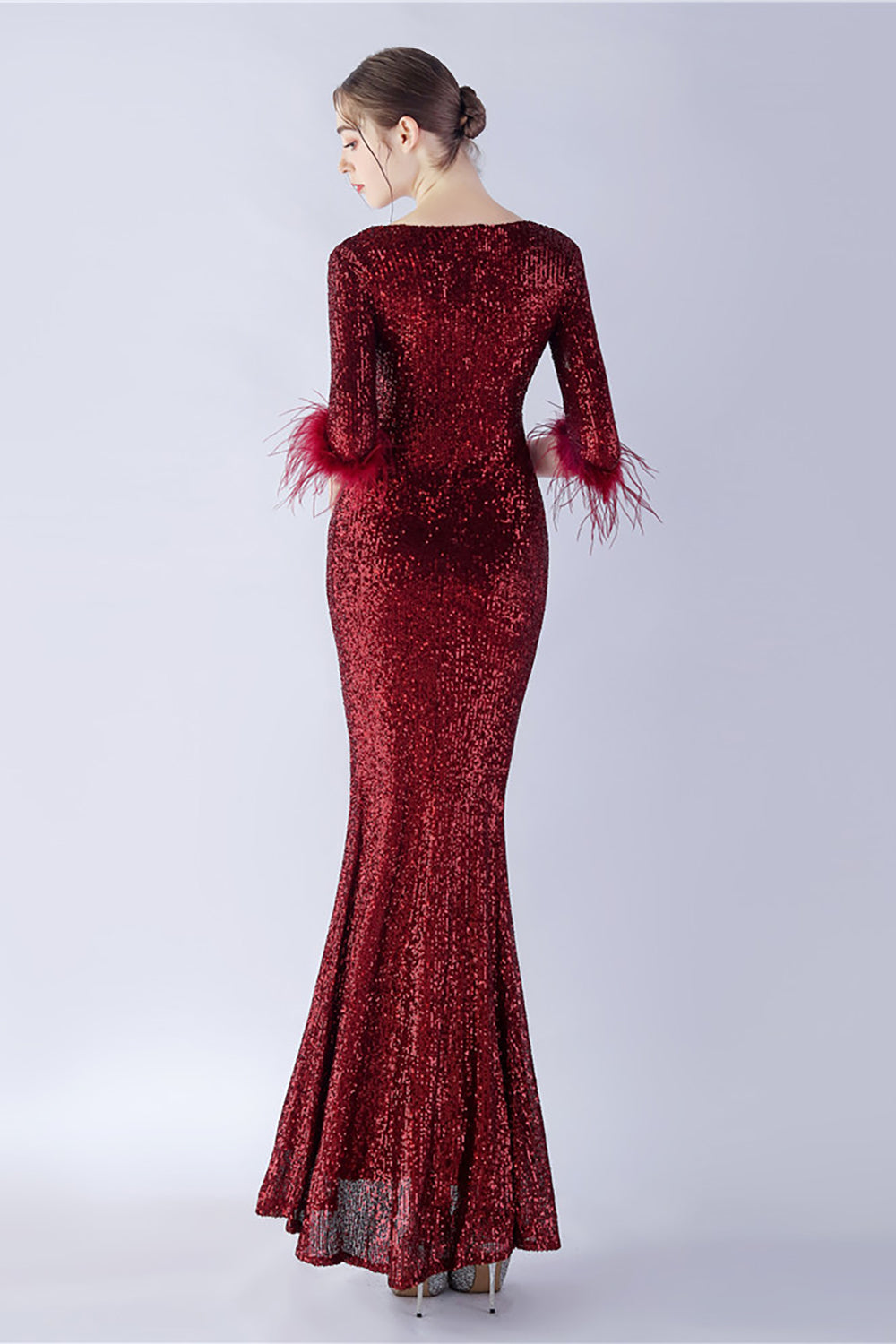 Marineblaues V-Ausschnitt Ballkleid mit Pailletten und halben Ärmeln und Federn