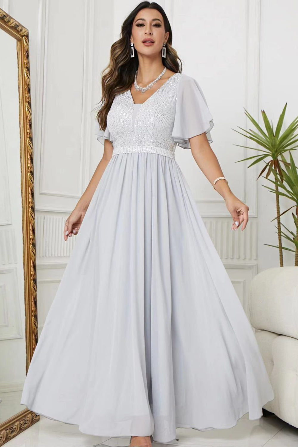 Schwarzes A-Linie Kleid mit V-Ausschnitt und Pailletten
