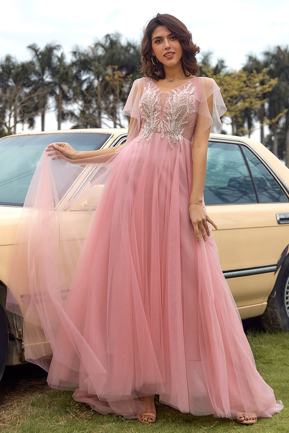 A Linie V Ausschnitt Blush Langes Ballkleid mit Applikationen