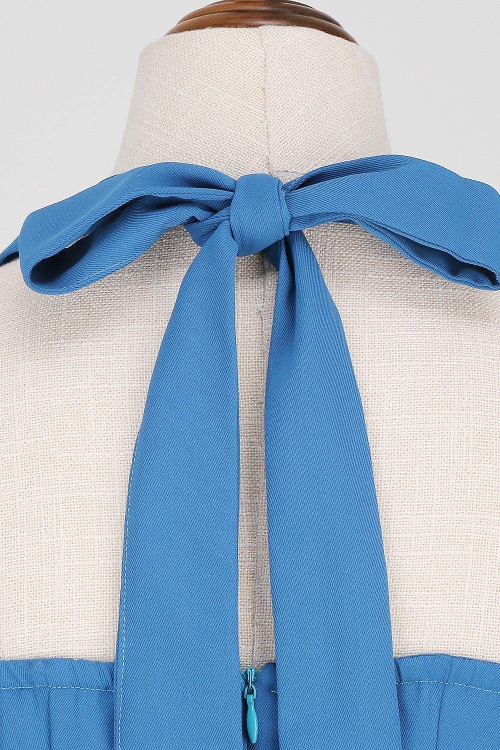 Hepburn Stil Neckholder Blaues Kleid der 1950er Jahre