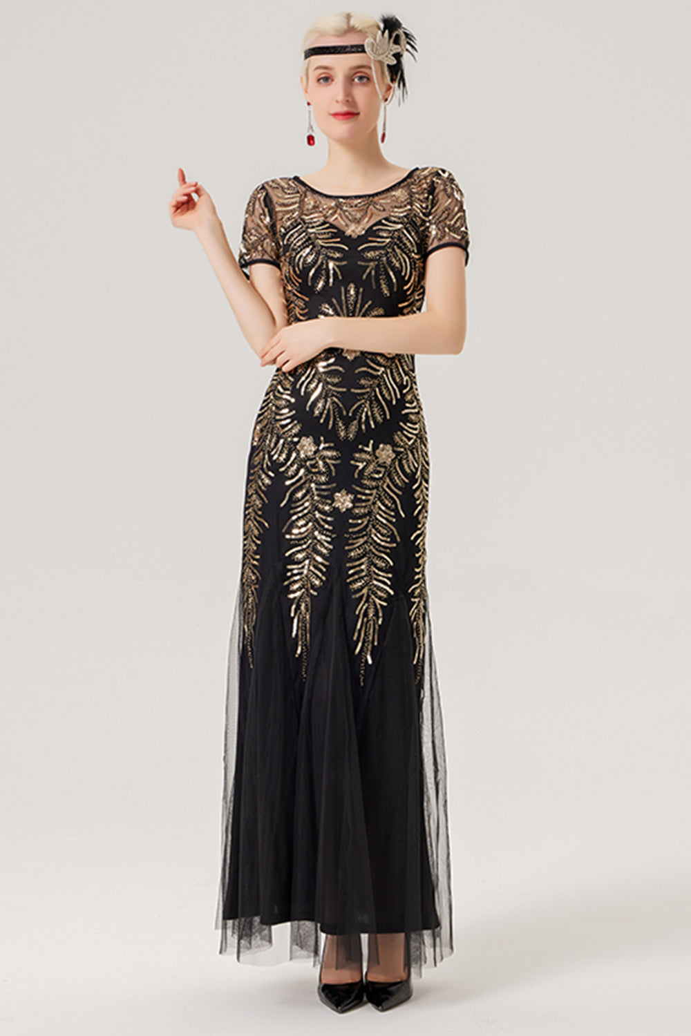 Schwarzes goldenes Paillettenkleid aus den 1920er Jahren mit kurzen Ärmeln