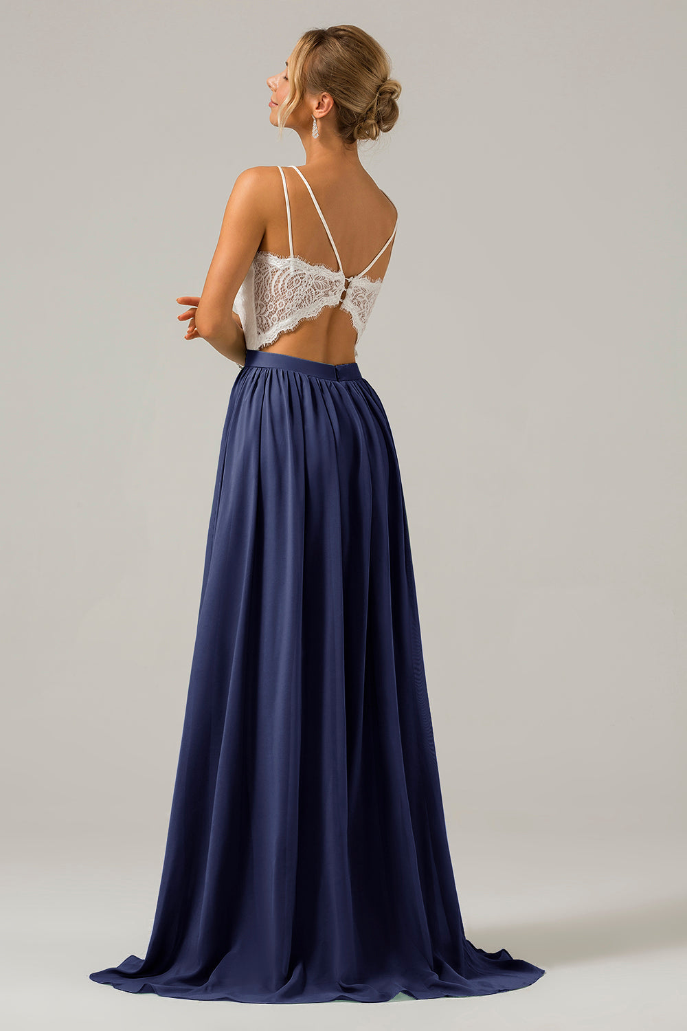 Eukalyptus Grünes Boho Chiffon Langes Brautjungfernkleid mit offenem Rücken und Spitze