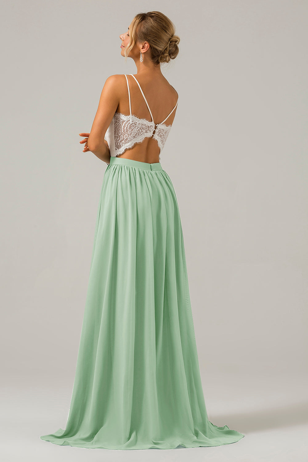 A-Linie V-Ausschnitt Boho Chiffon Langes Brautjungfernkleid mit offenem Rücken und Spitze Blush Rosa