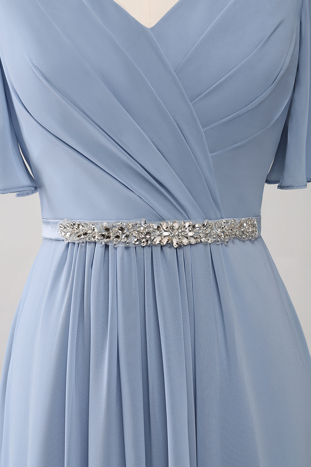 A-Linie Chiffon Staubblaues langes Brautjungfernkleid mit perlenbesetzter Taille