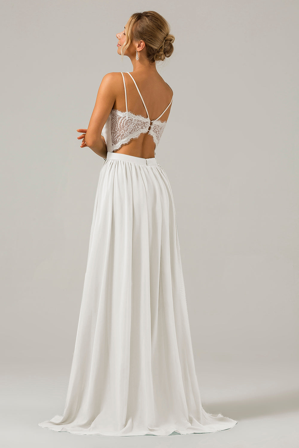 Eukalyptus Grünes Boho Chiffon Langes Brautjungfernkleid mit offenem Rücken und Spitze