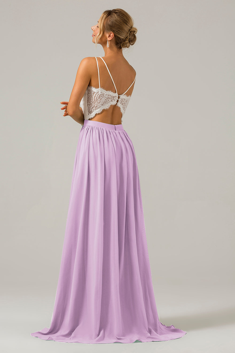 Lila Boho Chiffon Langes Brautjungfernkleid mit offenem Rücken und Spitze