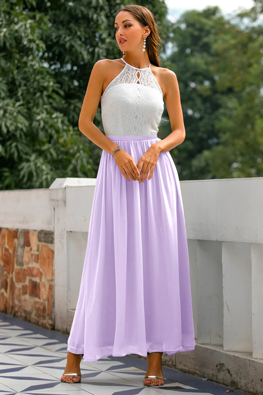 Staubiger Salbei Offener Rücken Hochzeitsgast Kleid