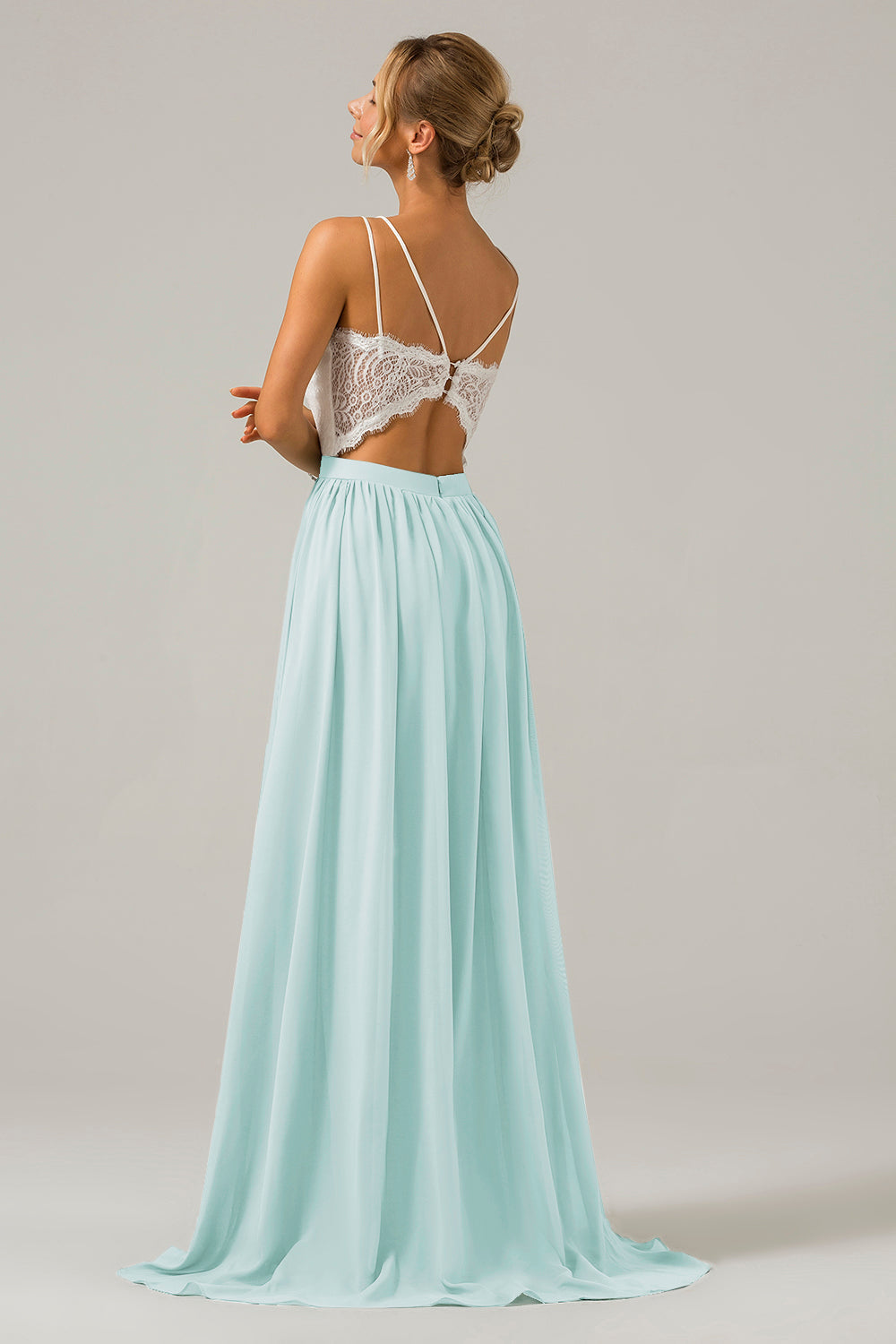 Lila Boho Chiffon Langes Brautjungfernkleid mit offenem Rücken und Spitze