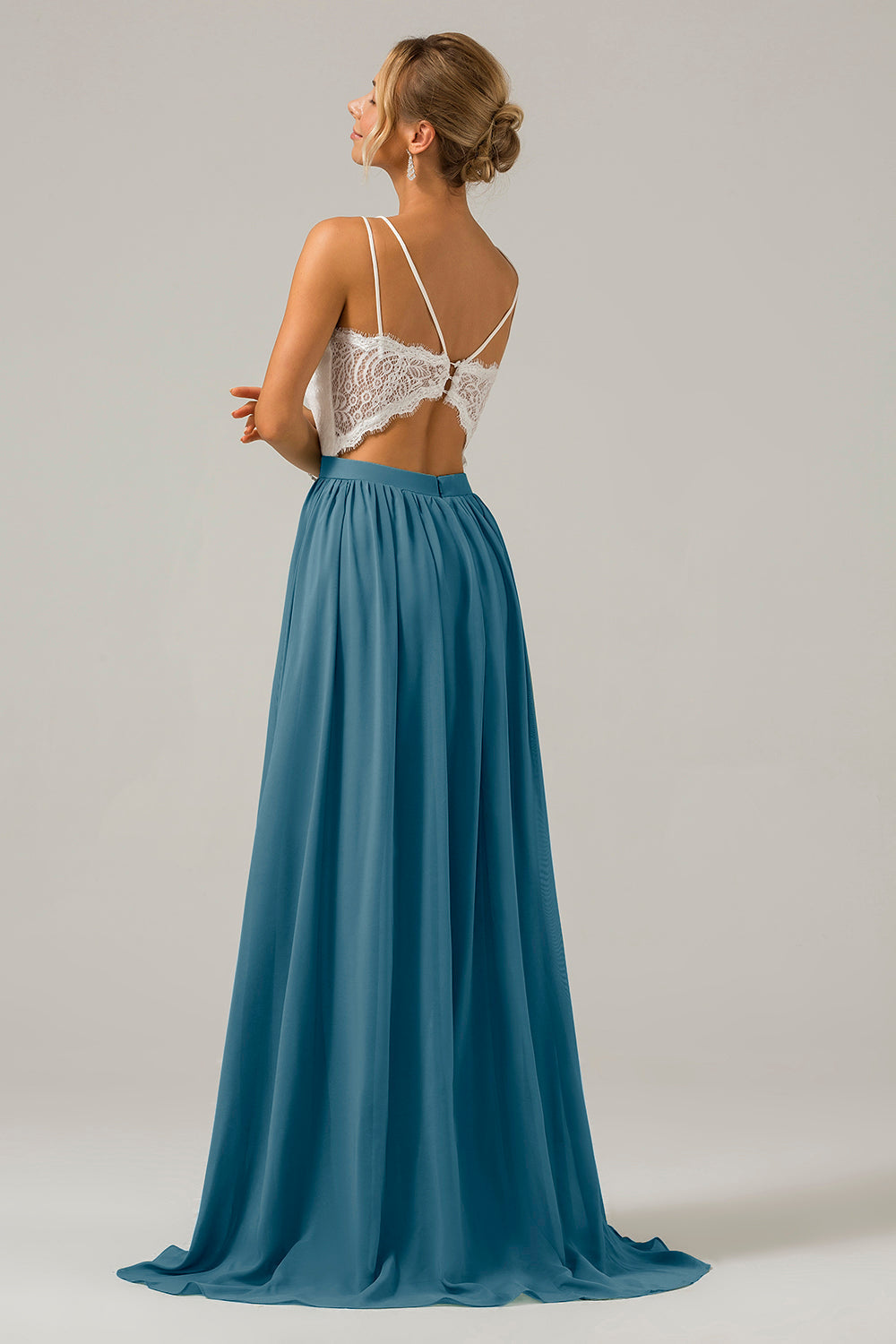 Lila Boho Chiffon Langes Brautjungfernkleid mit offenem Rücken und Spitze