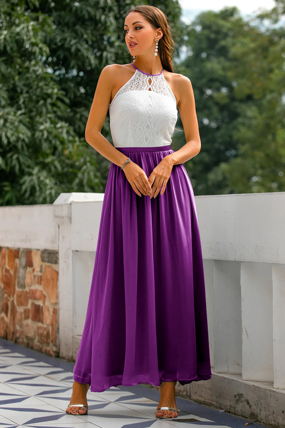 Staubiger Salbei Offener Rücken Hochzeitsgast Kleid