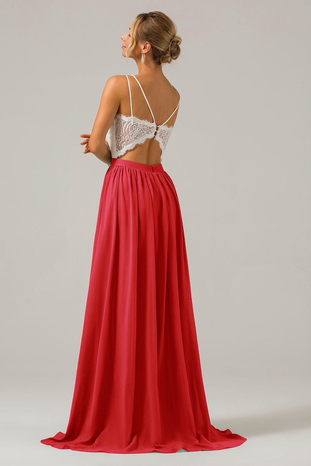 Lila Boho Chiffon Langes Brautjungfernkleid mit offenem Rücken und Spitze