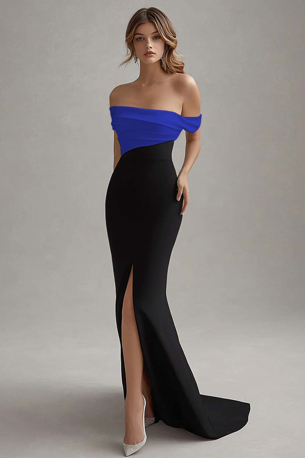 Schulterfreies Schwarzes Krawattenkleid aus mattem Satin