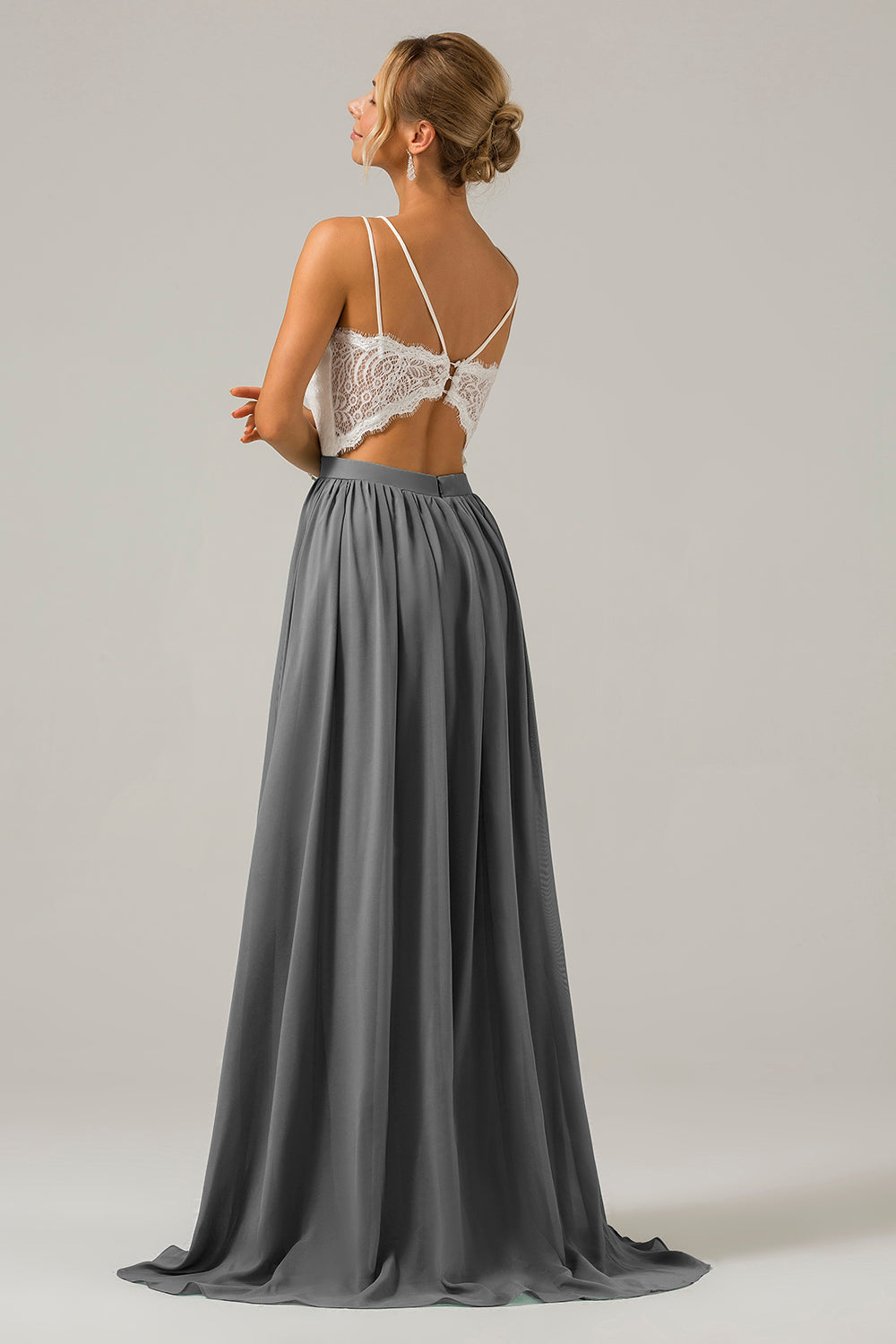 Lila Boho Chiffon Langes Brautjungfernkleid mit offenem Rücken und Spitze