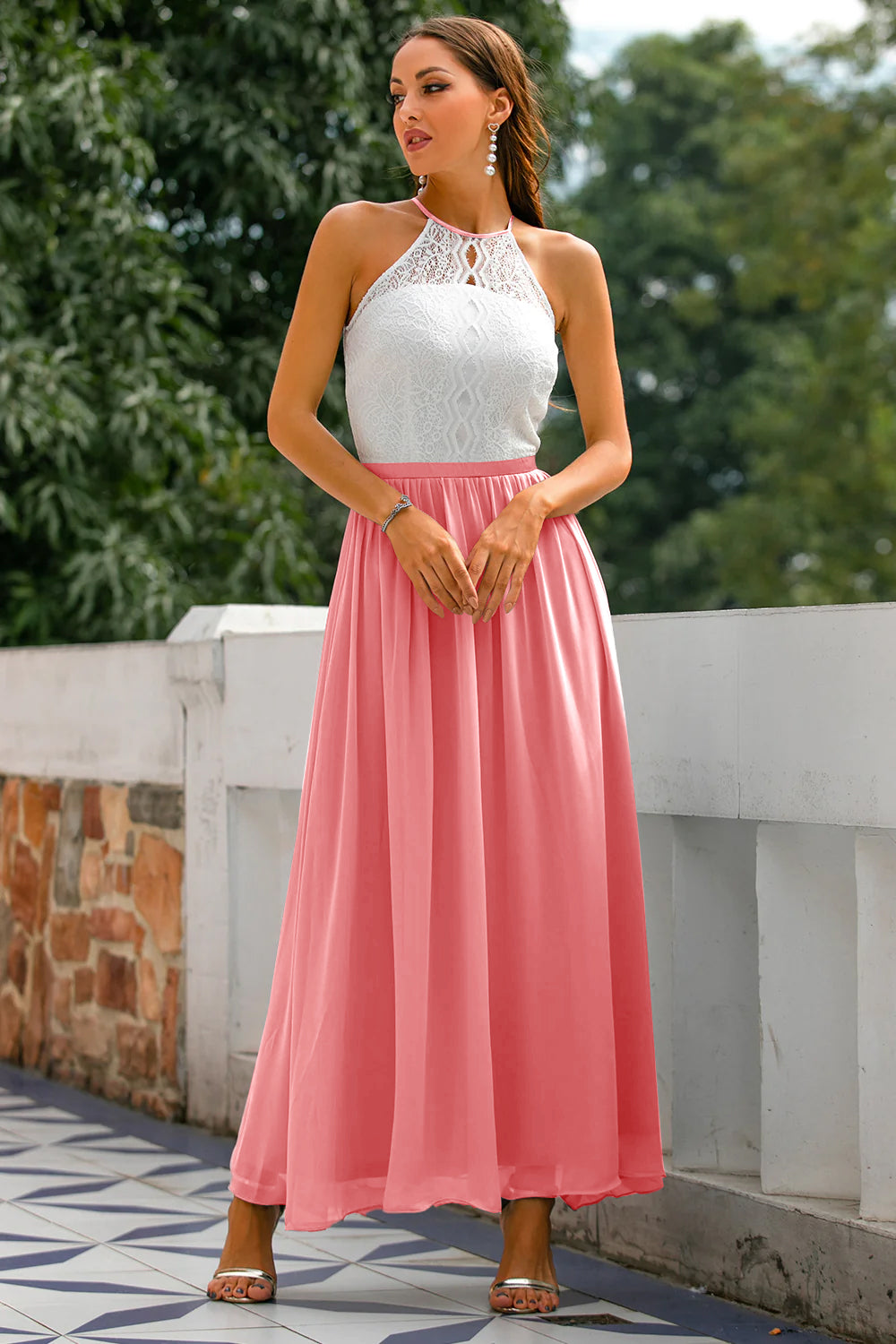 Staubiger Salbei Offener Rücken Hochzeitsgast Kleid