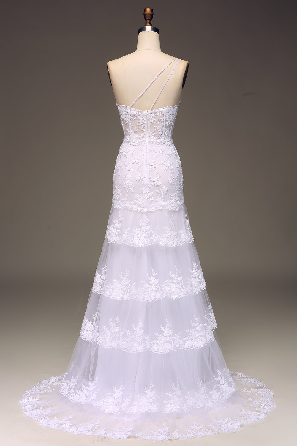 Glitzerndes dunkles marineblaues gestuftes Spitzenkleid mit einer Schulter und langem Schlitz
