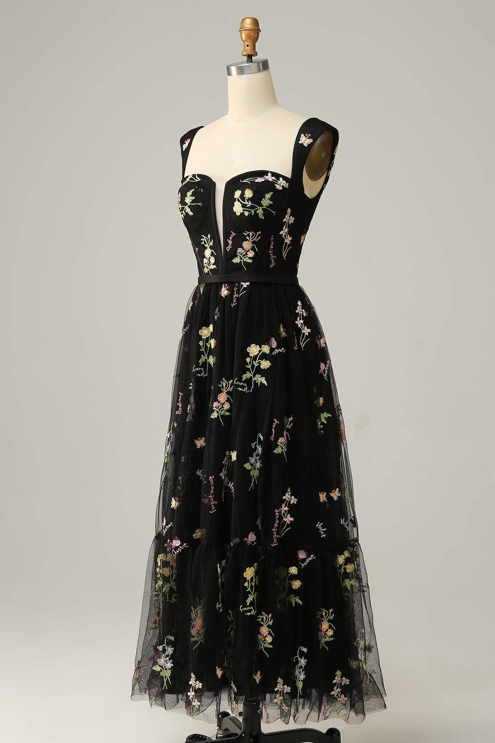 A Linie Herzausschnitt Schwarzes langes Ballkleid mit Stickerei