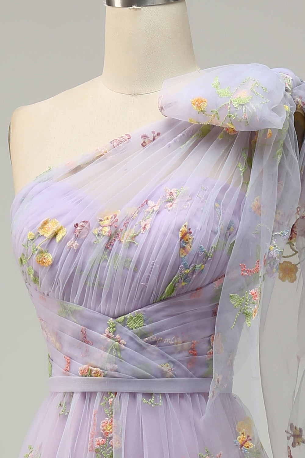 A-Linie Graublaues langes Ballkleid mit Stickerei