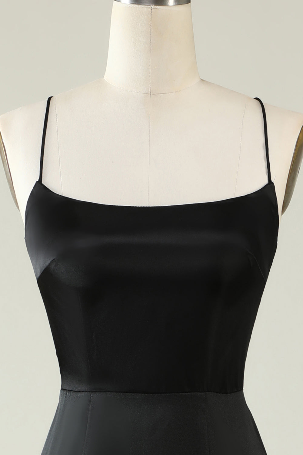 Spaghettiträger Schwarzes Satin Ballkleid mit Fransen
