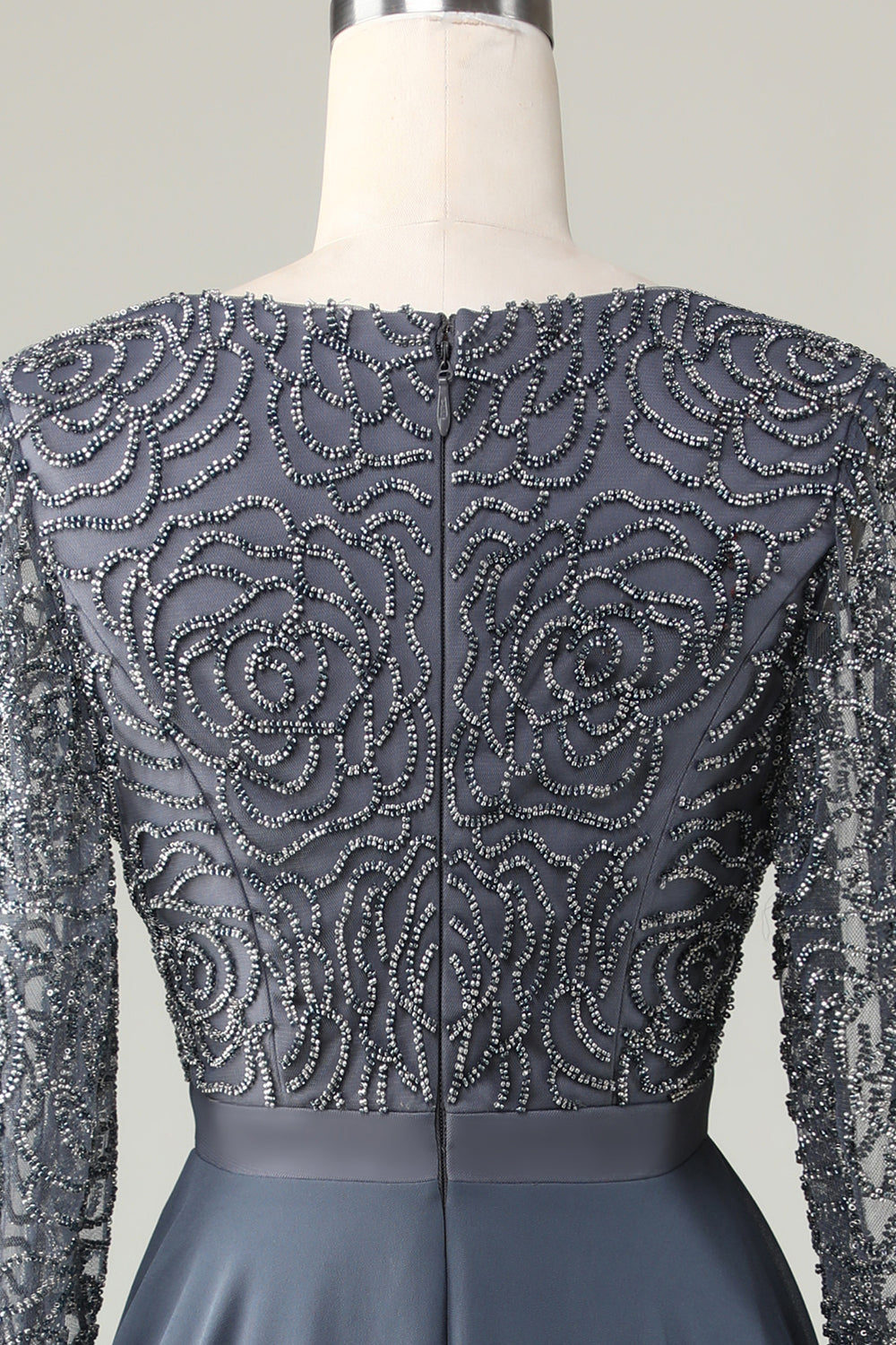 A Linie Eukalyptus V-Ausschnitt Perlen Langarm Brautjungfernkleid